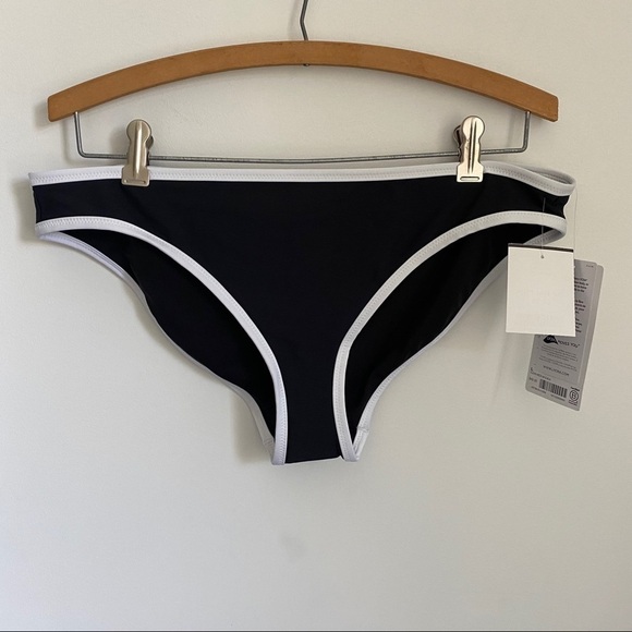 NWT Athleta Black Ribbed Bikini Bottom - Picture 4 of 10